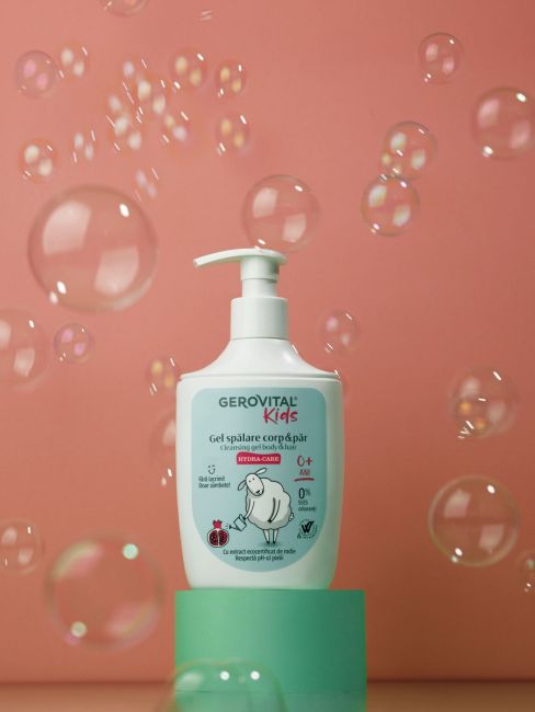 Cleansing gel body & hair, 0% SLES, 0% Dyes, age 0+ Gerovital Kids - 300ml