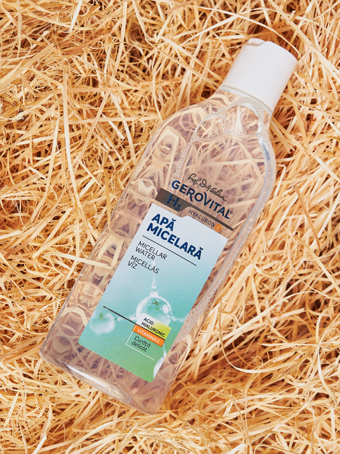 Micellar Water with Hyaluronic Acid and Vitamin C - Gerovital H3 Hyaluron C - 400 ml