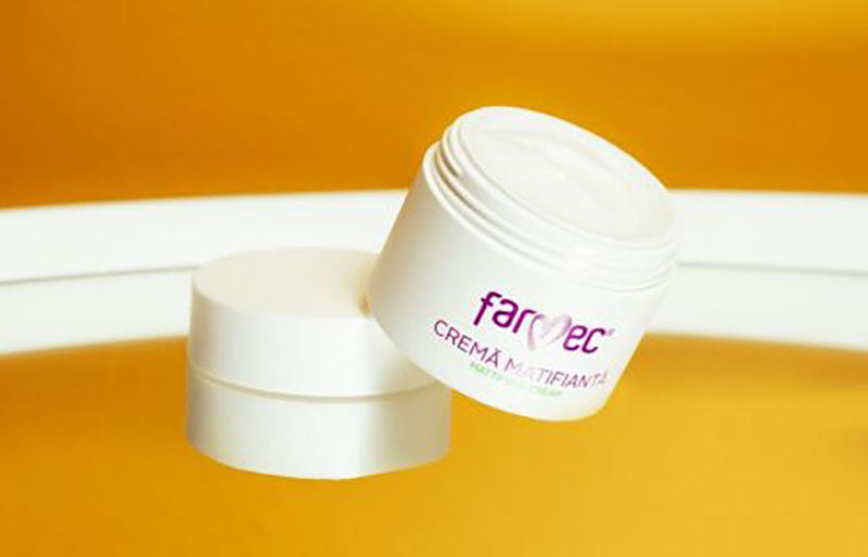 Cremă hidratantă cu Aloe Vera - Farmec - 50 ml